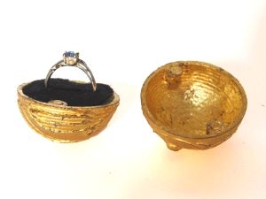 gilded snitch with ring